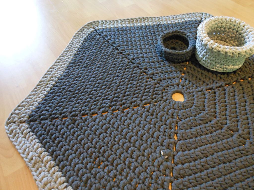 Octagonal Crochet Rug