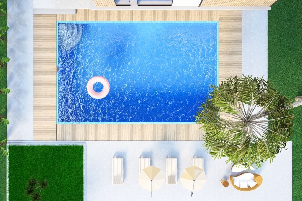 How to Decorate a Pool