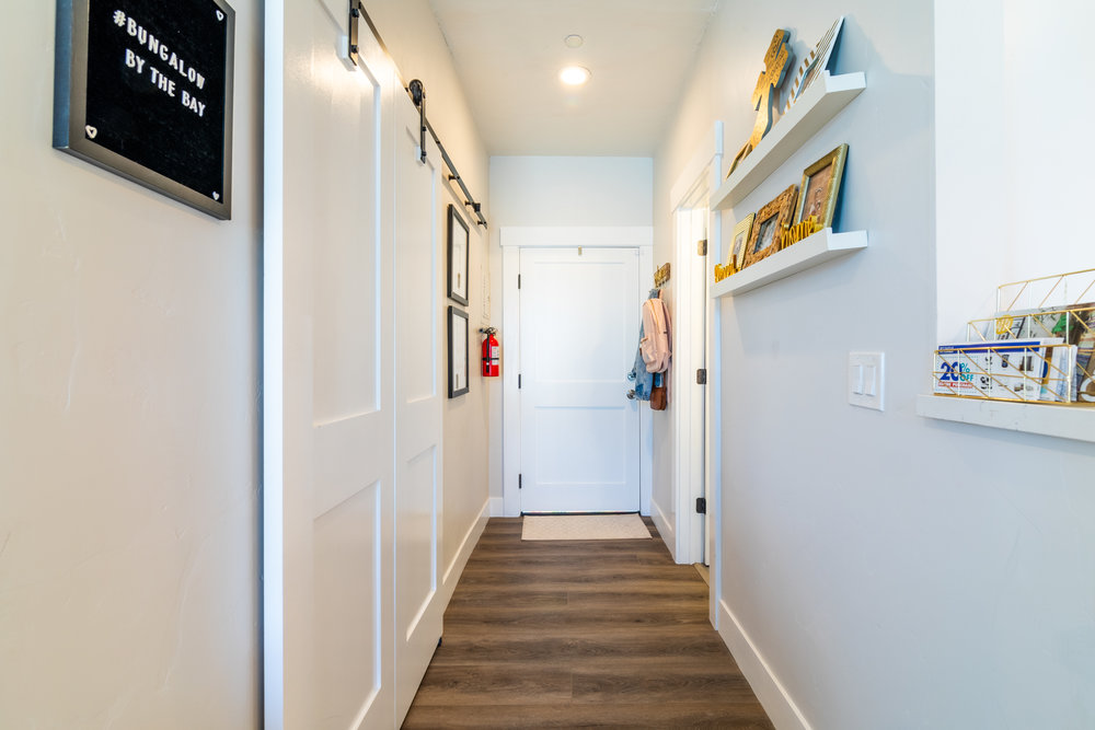 Small Hallway Decorating Ideas