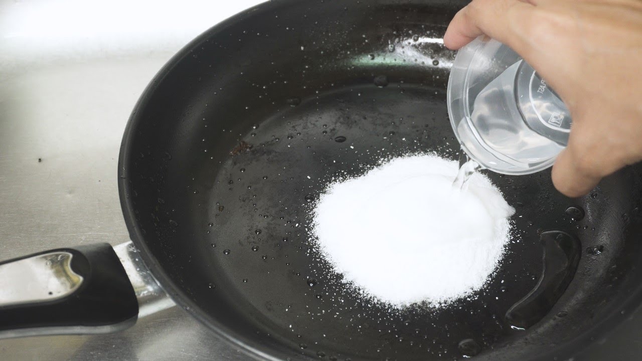 How to Clean Frying Pan