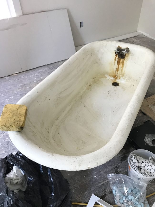 Clean A Cast Iron Bathtub, Way To Clean Enamel Bathtub
