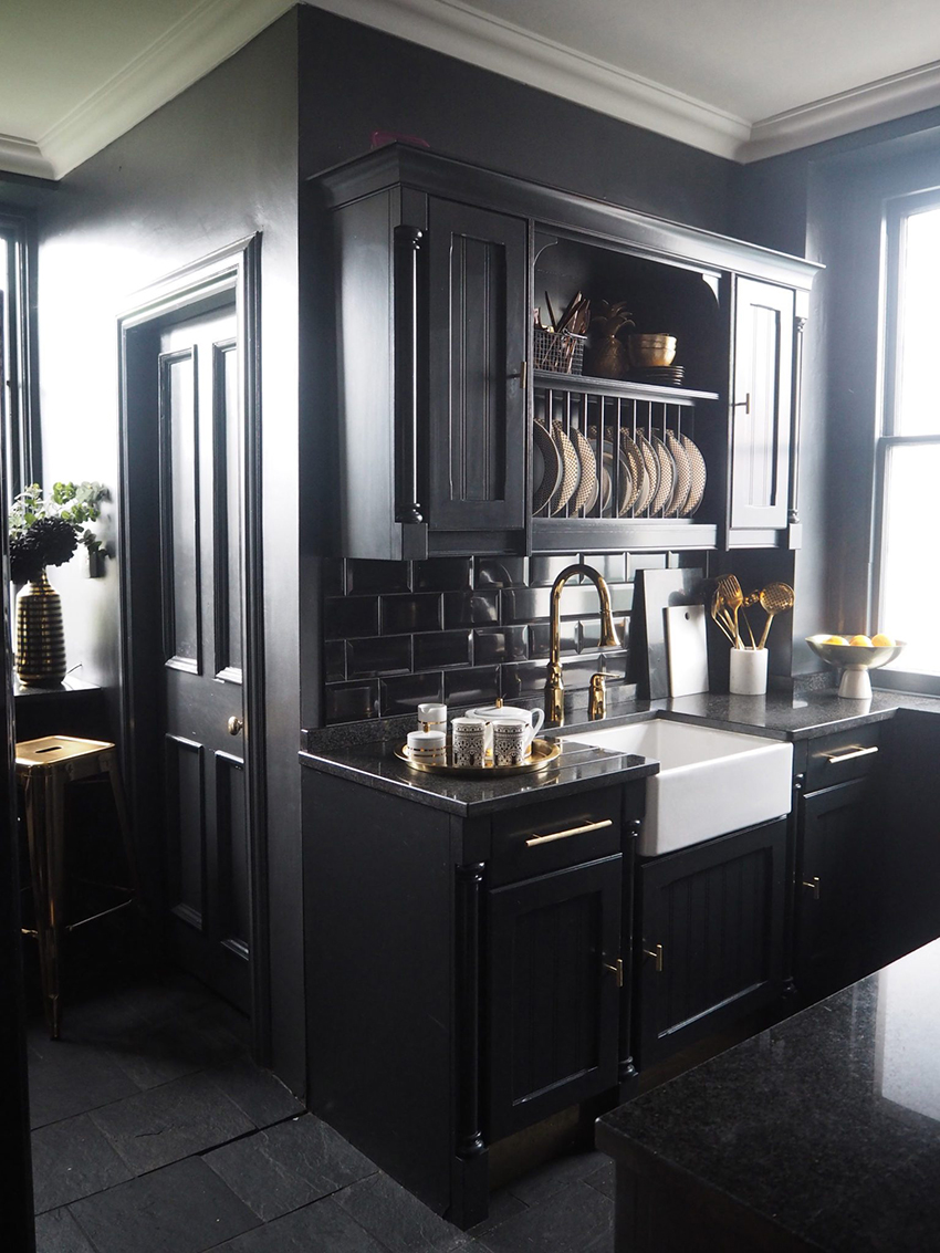 Black Kitchen Designs