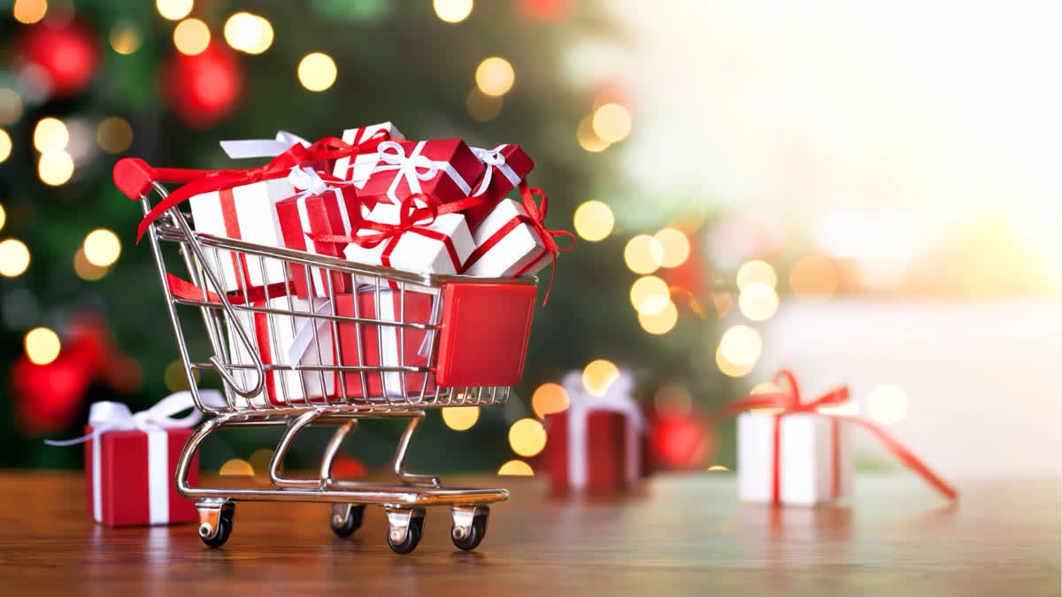 Last-Minute Christmas Shopping Online