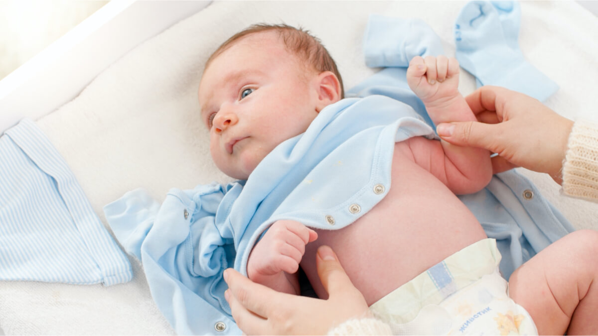 How to Dress Newborn Baby