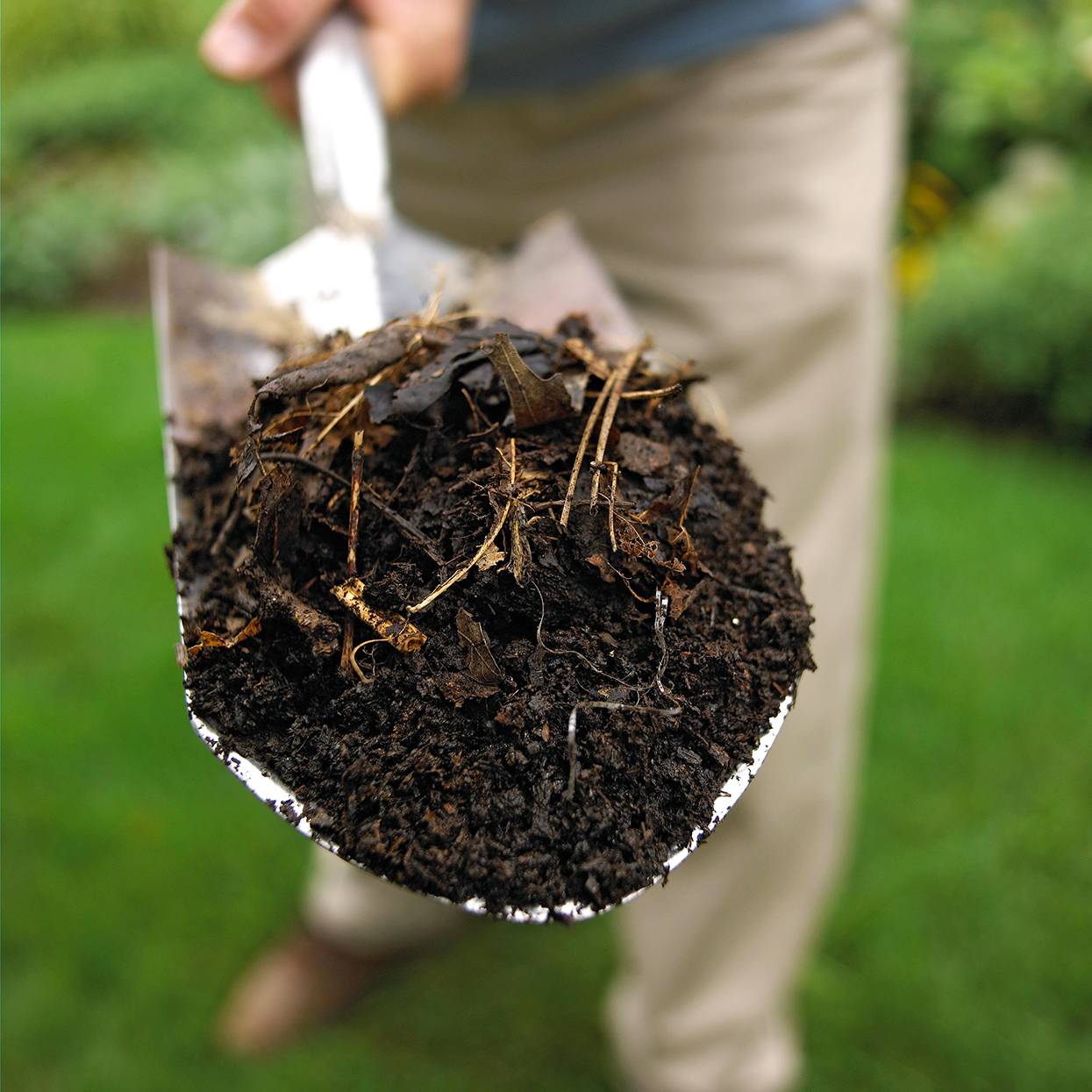 How to Make Compost for The Garden
