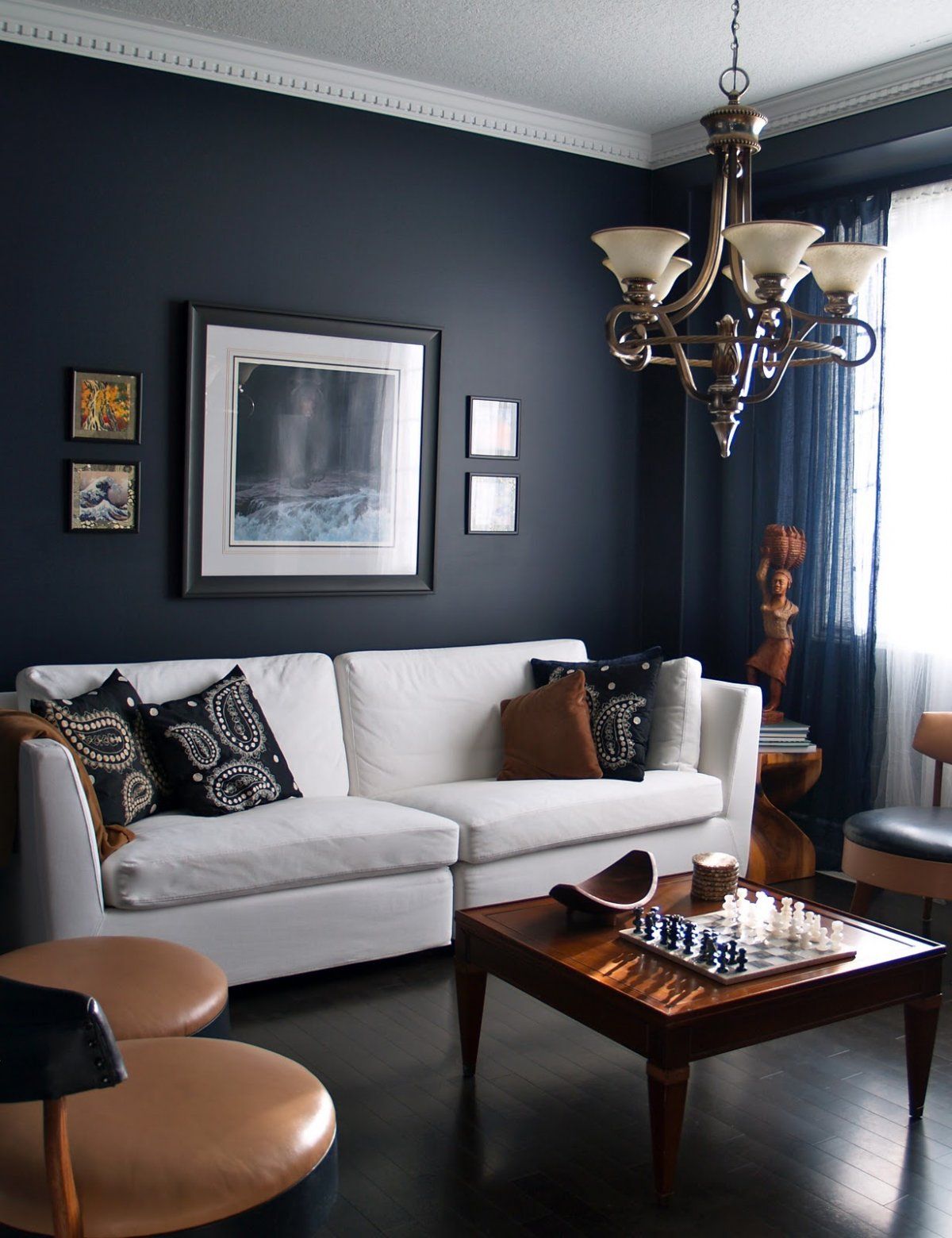 How to Decorate with Dark Colors