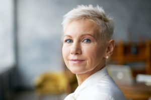 10 Beautiful and Trendy Short Haircuts for Women Over 50