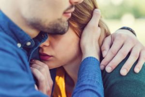 6 Signs to Know If You Are Emotionally Dependent in Love?